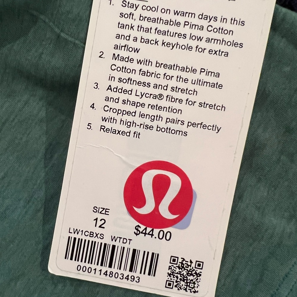 NWT lululemon crop top - Picture 3 of 3